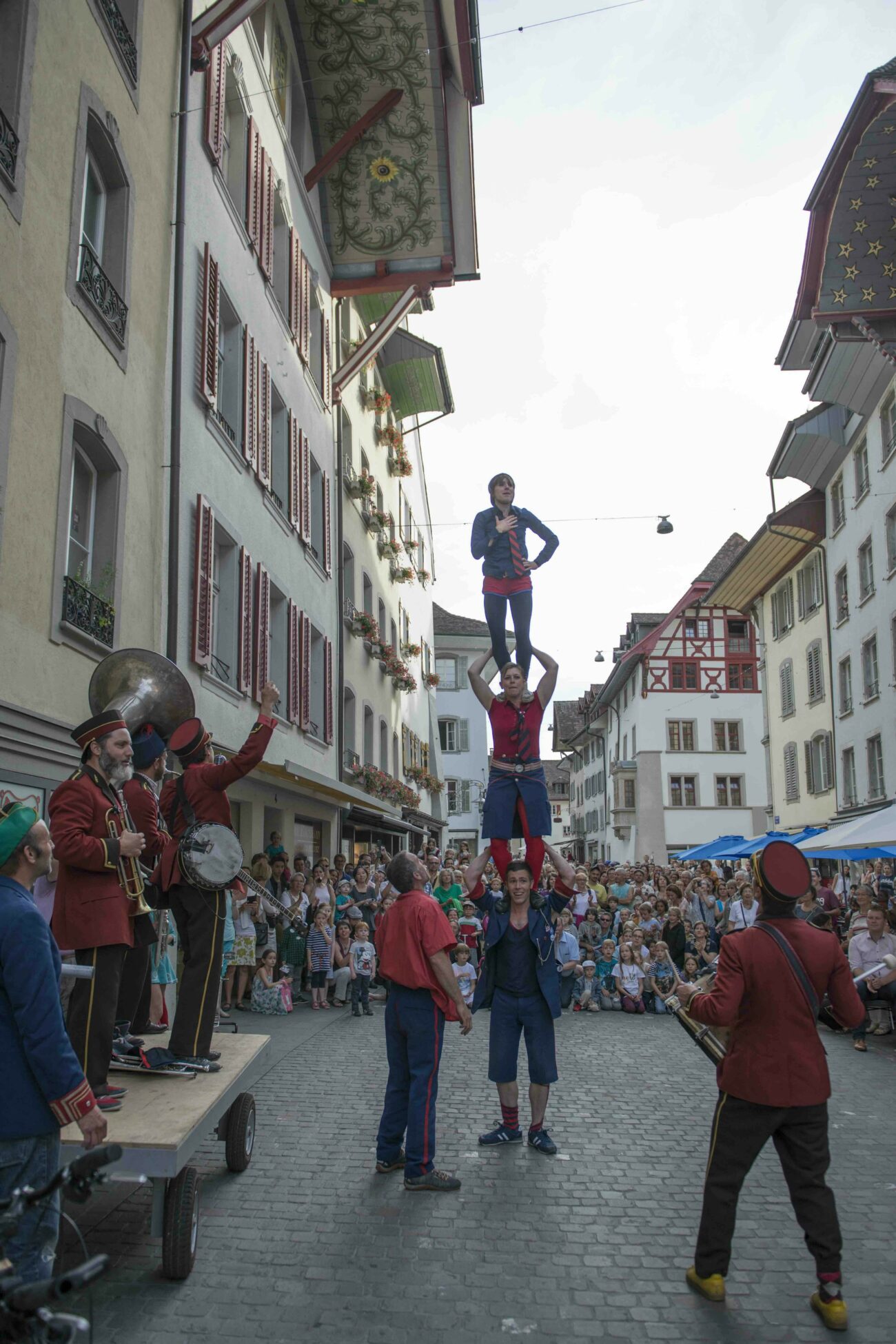 Cirqu6 02 Circa Tsuica Stadtmusik Aarau 2