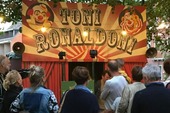 Toni Ronaldoni Theateropde Markt